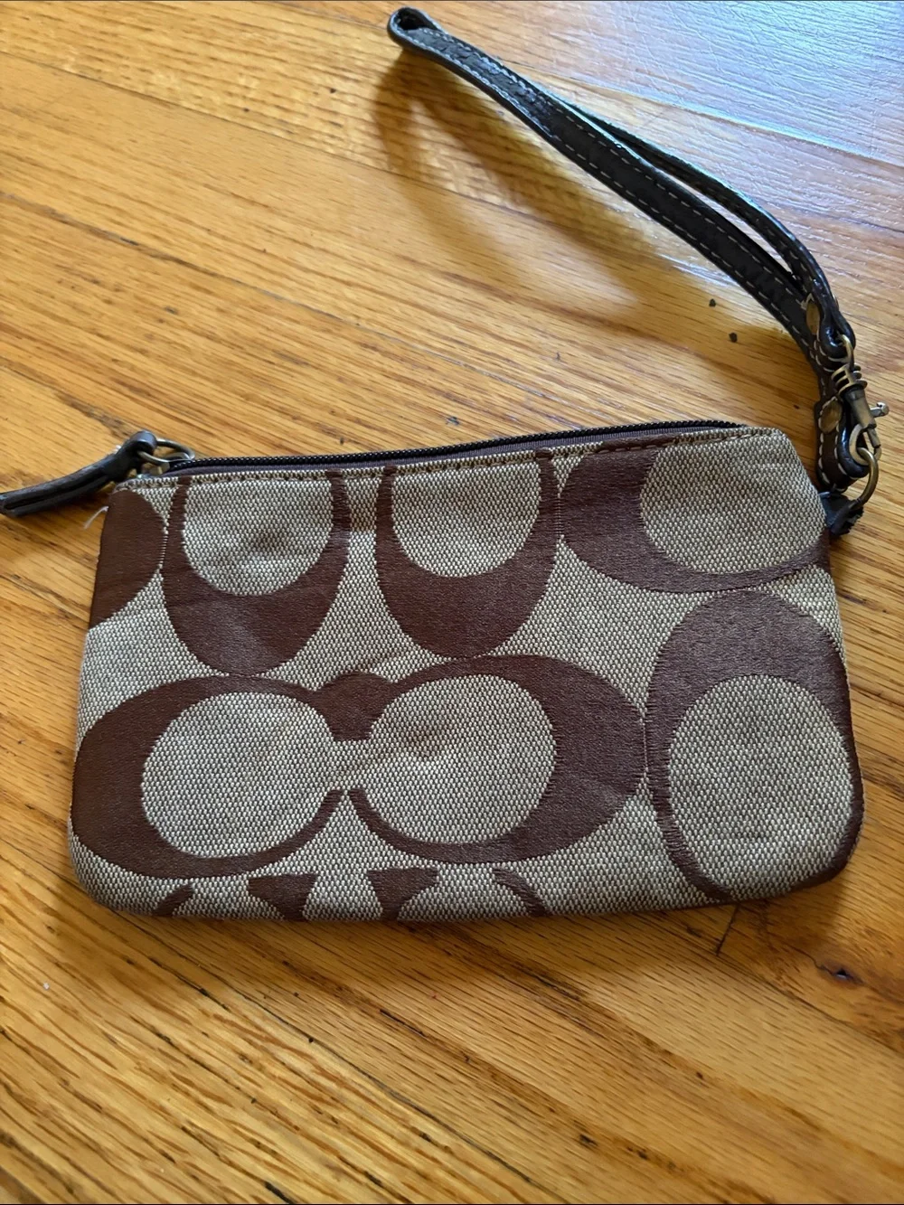 Coach nights carry brown
